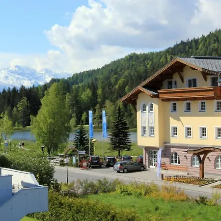 Haus Kneissl Apartamento